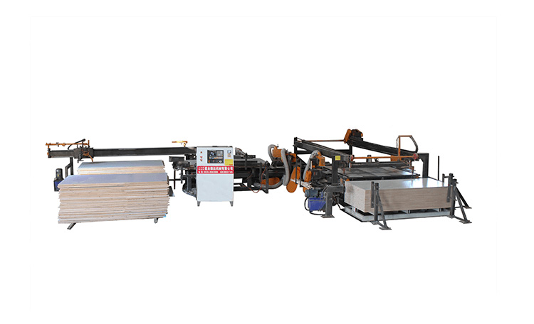 伺服系統(tǒng) 無(wú)人操作鋸邊機(jī)